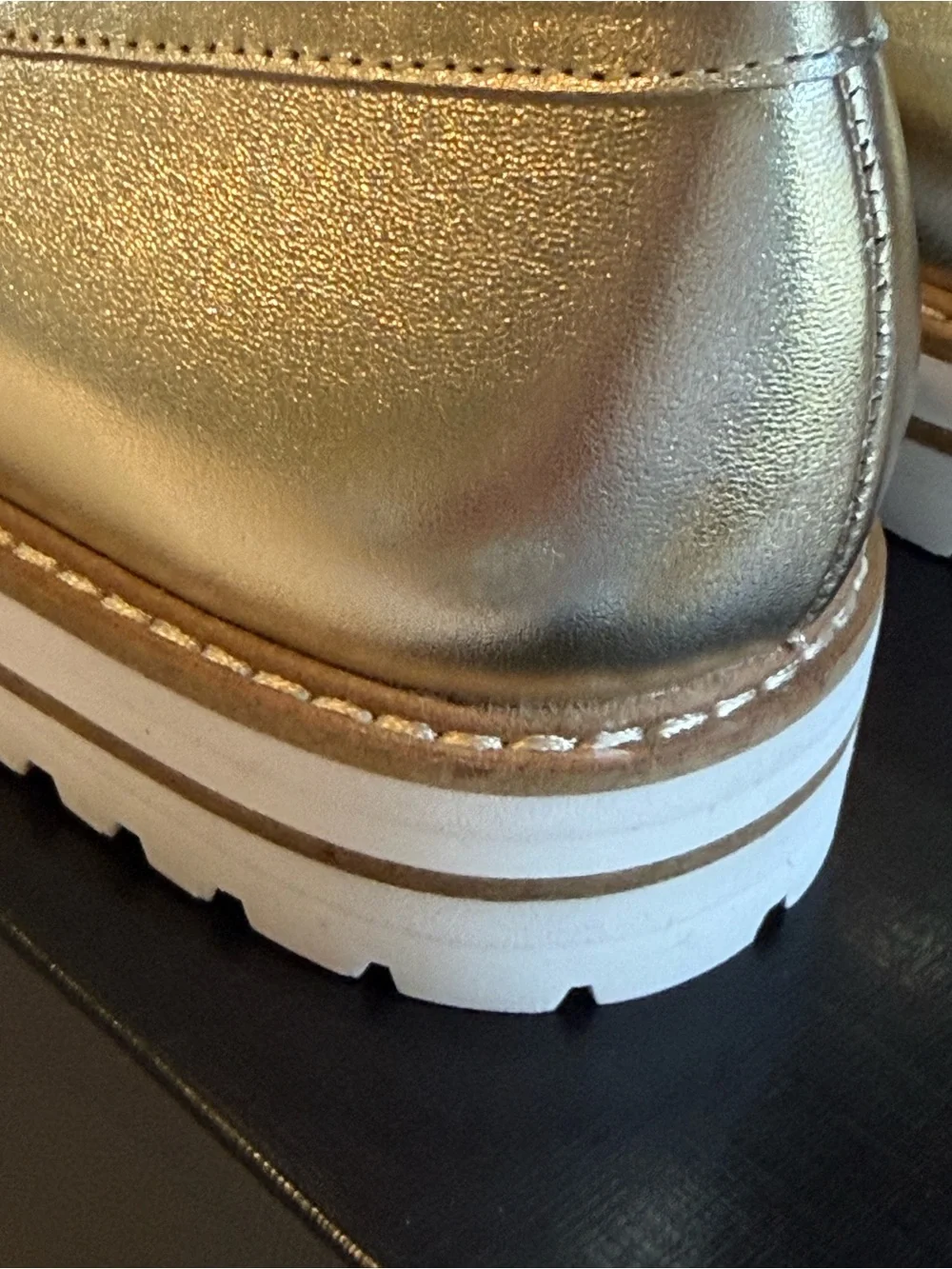 NEW Talbots LAURA LINK LEATHER LOAFERS - METALLIC Gold, Size 7.5